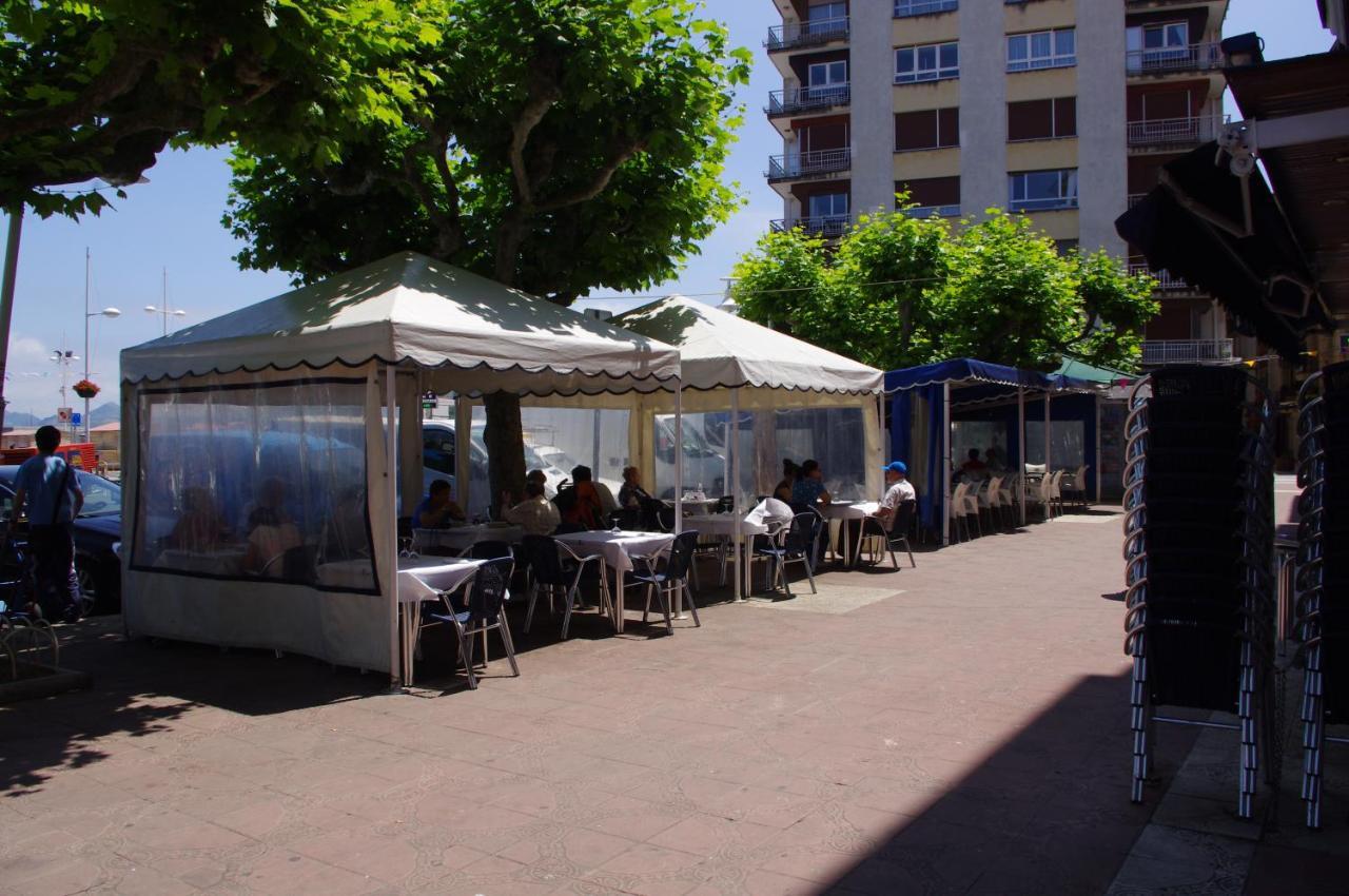 Pensión La Marina Castro Urdiales Exterior foto